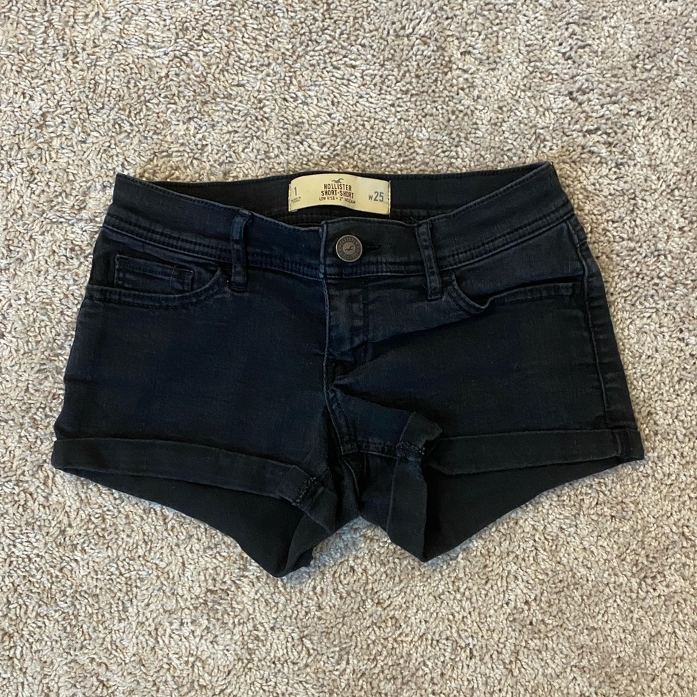 💜SALE: BUNDLE 2 FOR $15💜 Black Hollister shorts